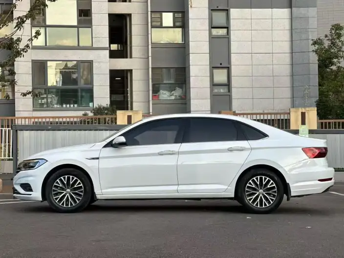 Volkswagen Sagitar 2020 Model 200TSI DSG Comfort Model China VI – фото 3