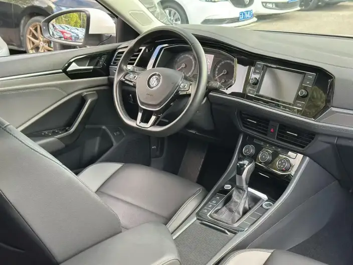 Volkswagen Sagitar 2020 Model 200TSI DSG Comfort Model China VI – фото 7