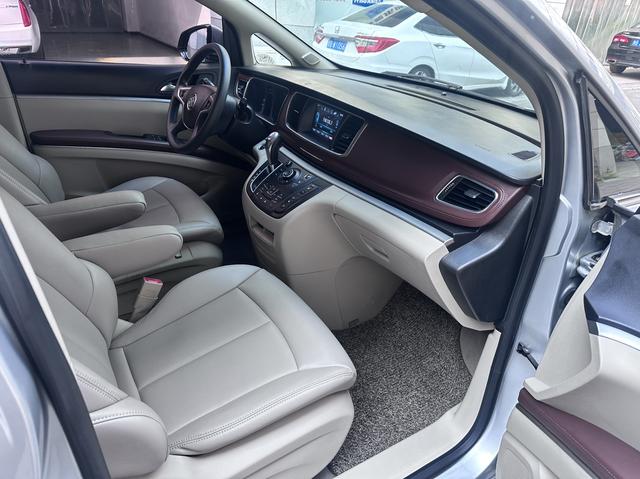 Buick GL8 2018 28T Comfort China VI – фото 10