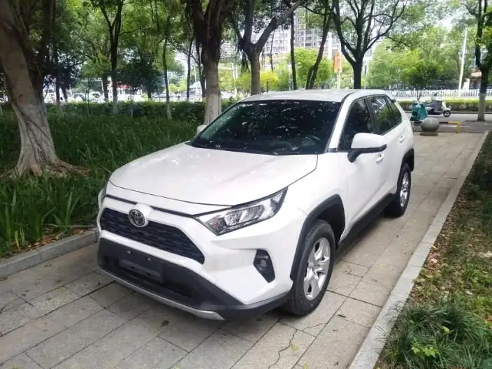 Toyota RAV4 2023 Model 2.0L CVT 2WD Urban Edition – фото 1