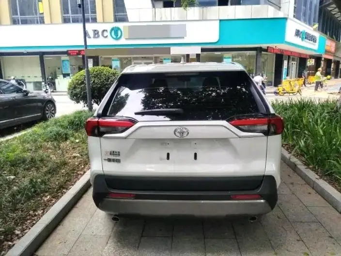 Toyota RAV4 2023 Model 2.0L CVT 2WD Urban Edition – фото 5