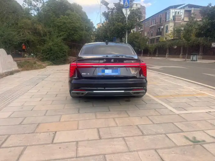 Hongqi H5 2023 Model 2.0T Automatic Smart Flag Enjoy Edition – фото 5
