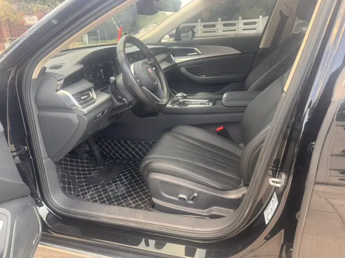Hongqi H5 2023 Model 2.0T Automatic Smart Flag Enjoy Edition – фото 8