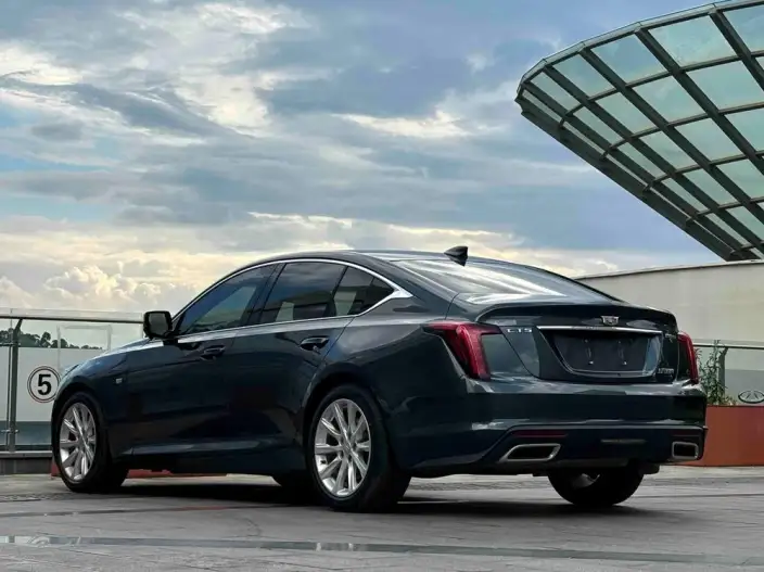 Cadillac CT5 2021 Model 28T Fashion Model – фото 3
