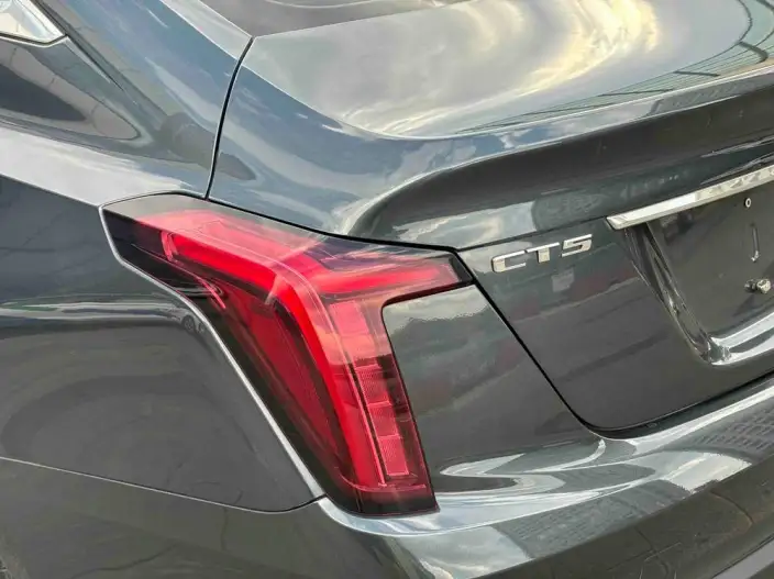 Cadillac CT5 2021 Model 28T Fashion Model – фото 6