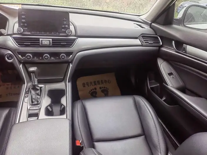 Honda Accord 2021 Model 260TURBO Luxury · Starry sky Limited edition – фото 7