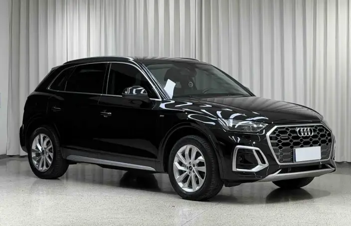 Audi Q5L 2021 Model 40 TFSI Luxury Dynamic Model – фото 3