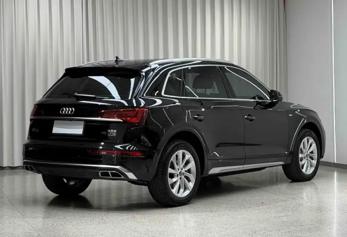 Audi Q5L 2021 Model 40 TFSI Luxury Dynamic Model – фото 6