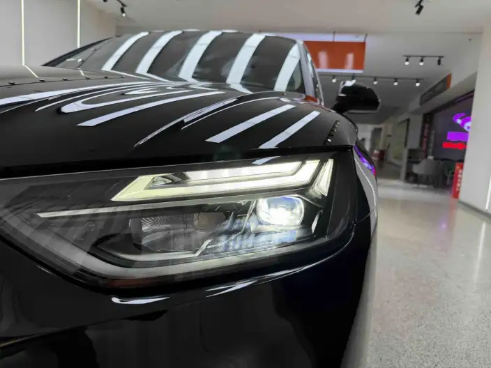 Audi Q5L 2021 Model 40 TFSI Luxury Dynamic Model – фото 8