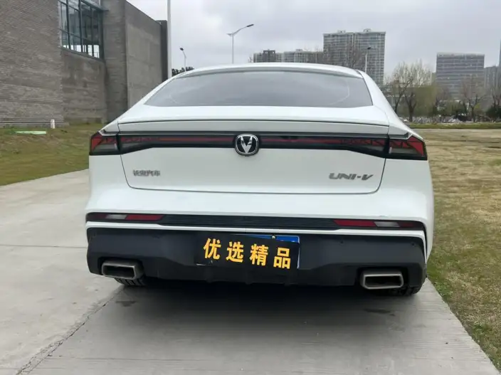 Changan UNI-V 2024 Model 1.5T Exclusive Model – фото 5