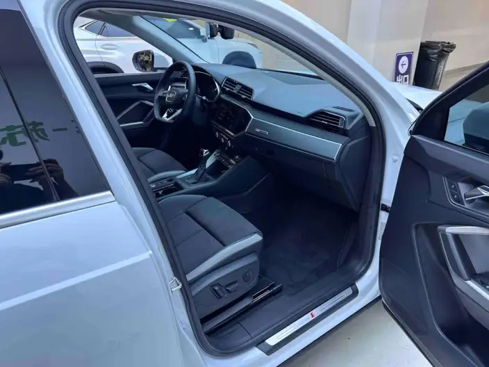 AUDI Q3 2022 Model 35 TFSI Fashion Dynamic Model – фото 9