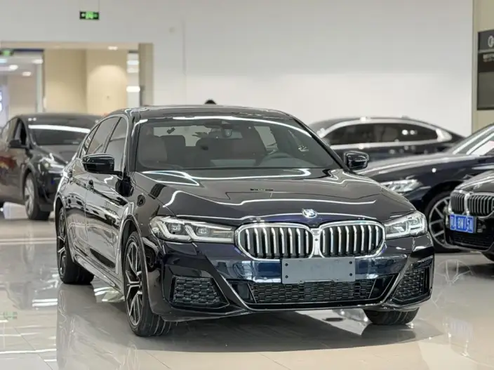 BMW 5 Series 2022 Model Facelift 530Li Exclusive Model M Sports Set – фото 3