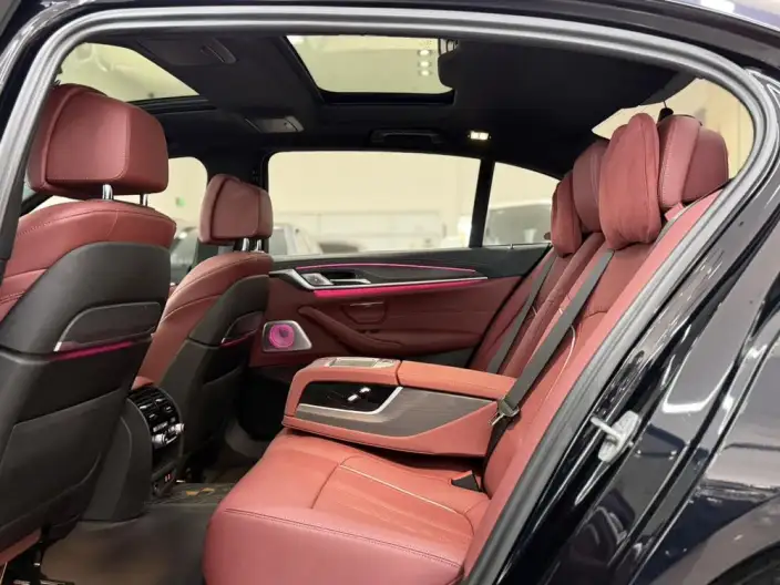 BMW 5 Series 2022 Model Facelift 530Li Exclusive Model M Sports Set – фото 10
