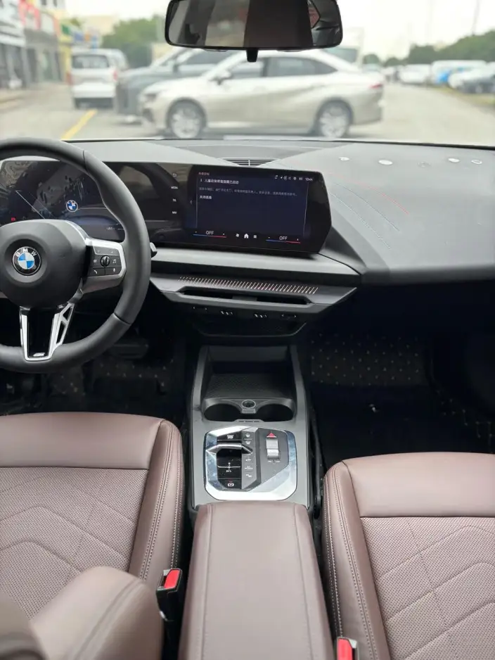 BMW 2 Series 2025 Model 225L M Sports Set – фото 10