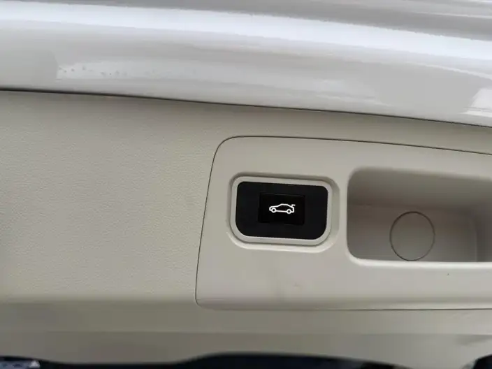 Buick GL8 2021 Model ES Luzun 653T Comfort Model – фото 7