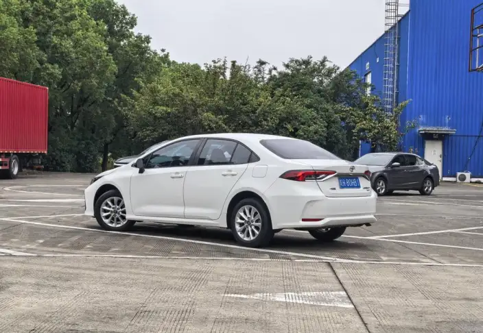 Toyota Corolla 2021 Model 1.2T S-CVT Deluxe Edition – фото 4