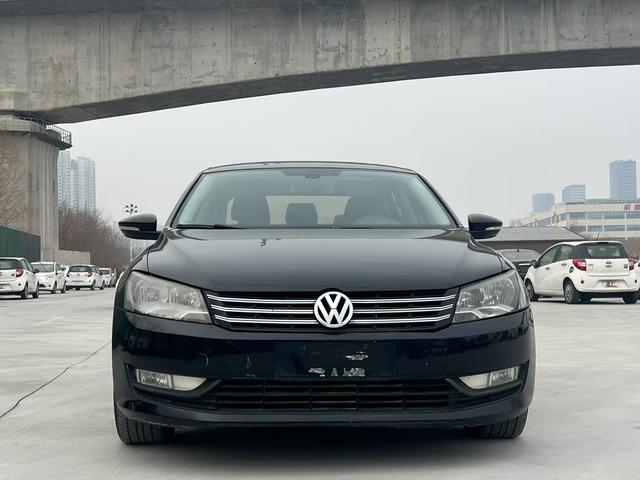 Volkswagen Passat 2011 1.8TSI DSG Prestige – фото 2
