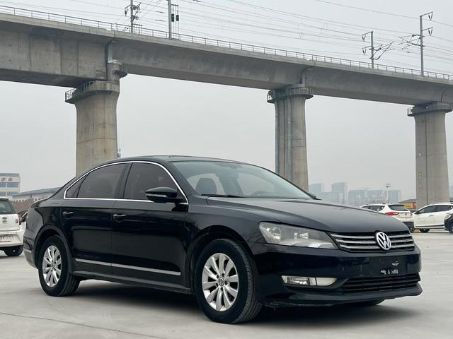 Volkswagen Passat 2011 1.8TSI DSG Prestige – фото 3