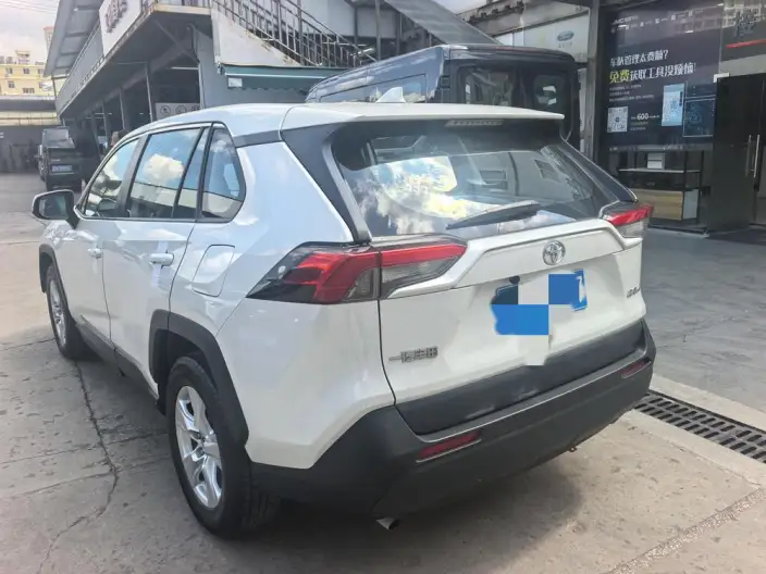 Toyota RAV4 2023 Model 2.0L CVT 2WD Urban Edition – фото 4