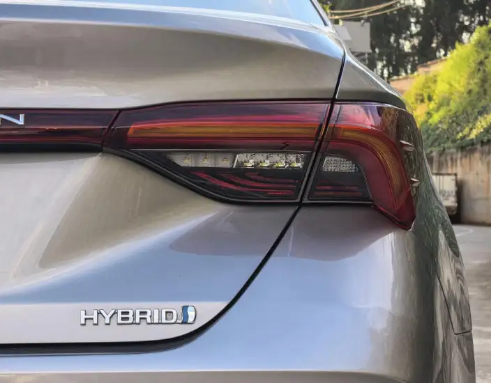 Toyota Avalon 2022 Model Hybrid 2.5L Deluxe Edition – фото 9