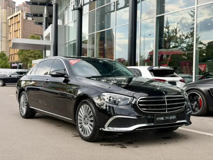 Mercedes-Benz E-Class 2022 Model E 300 L Luxury Model sedan – фото 3