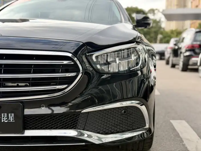 Mercedes-Benz E-Class 2022 Model E 300 L Luxury Model sedan – фото 10