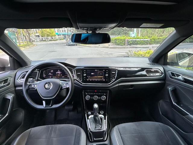Volkswagen T-Roc Модель 2019 года 280TSI DSG 2WD Luxury Country VI – фото 6
