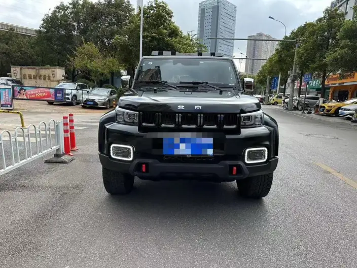 BAIC BJ40 2023 Model 2.0D Automatic 4WD Blade Hero Edition Warrior Model – фото 2