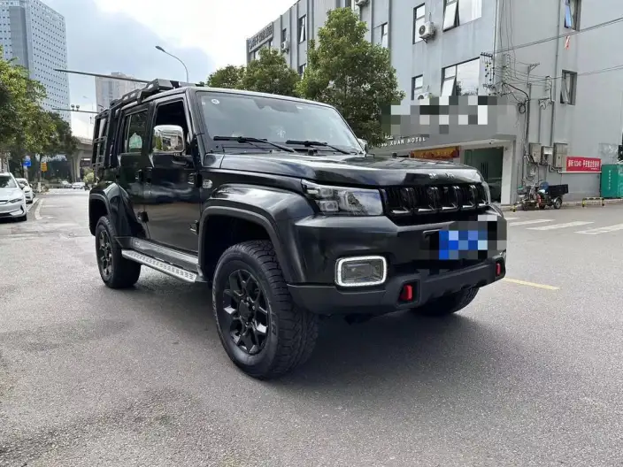 BAIC BJ40 2023 Model 2.0D Automatic 4WD Blade Hero Edition Warrior Model – фото 3