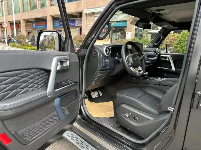 BAIC BJ40 2023 Model 2.0D Automatic 4WD Blade Hero Edition Warrior Model – фото 8