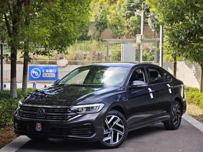Volkswagen Sagitar 2023 Model 200TSI DSG Beyond Edition – фото 1