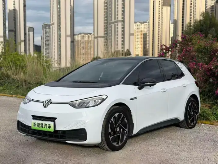 Volkswagen ID.3 2023 Model Pure Smart Edition – фото 1