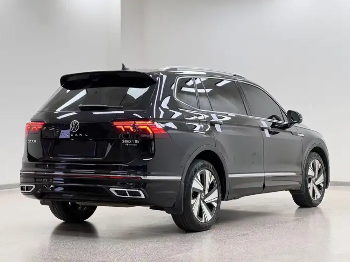 Volkswagen Tiguan L 2023 Model Facelift 380TSI 4WD R-Line Enjoy the version more 7 seat – фото 7