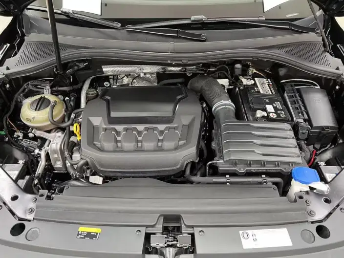 Volkswagen Tiguan L 2023 Model Facelift 380TSI 4WD R-Line Enjoy the version more 7 seat – фото 8