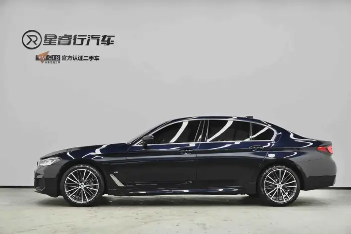 BMW 5 Series 2022 Model Facelift 530Li xDrive M Sports Set – фото 3
