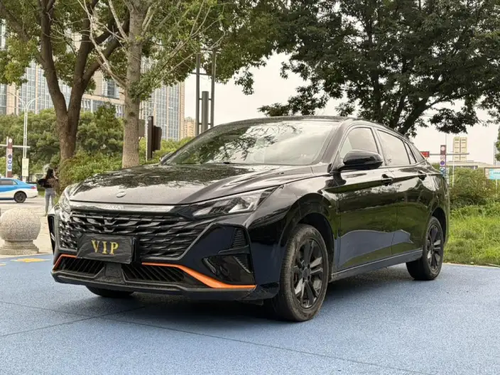 Yixuan 2023 Model Facelift 1.5L Automatic Chasing the Wind version – фото 1