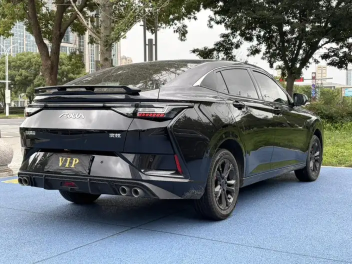 Yixuan 2023 Model Facelift 1.5L Automatic Chasing the Wind version – фото 6