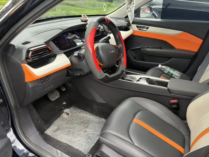 Yixuan 2023 Model Facelift 1.5L Automatic Chasing the Wind version – фото 9