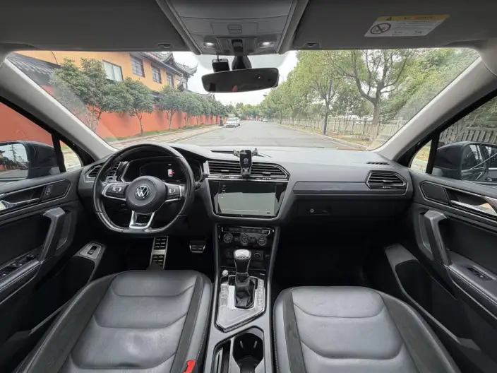 Volkswagen Tiguan L 2021 Model 330TSI Automatic 2WD R-Line Enjoy the version more – фото 7