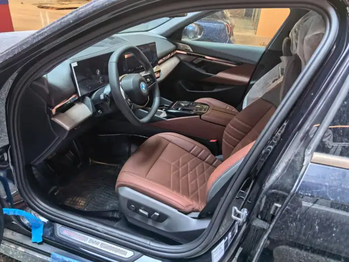 BMW 5 Series 2025 Model 530Li Exclusive Model Luxury Set – фото 7