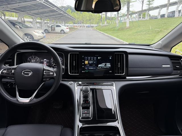 GAC Trumpchi E9 PHEV 2023 2.0T Master – фото 7