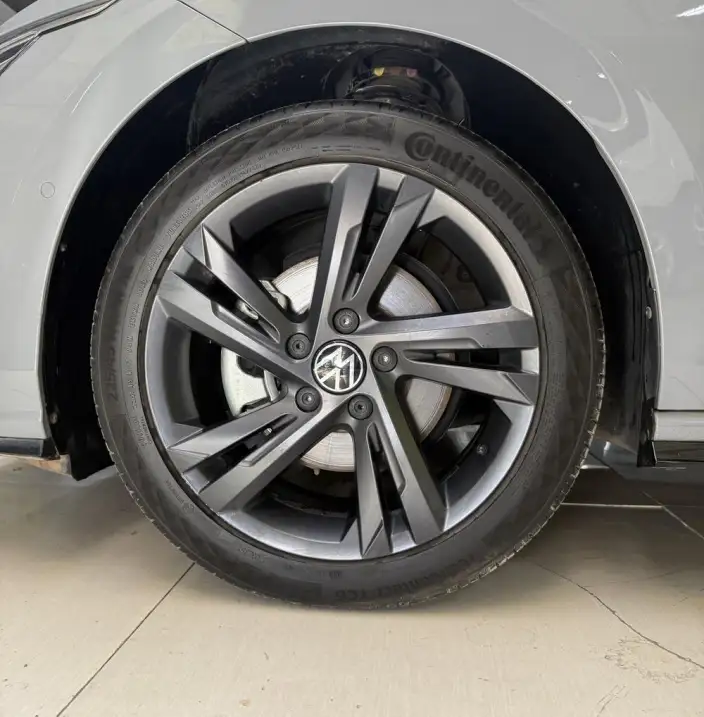 Volkswagen Golf 2021 Model 280TSI DSG R-Line – фото 6