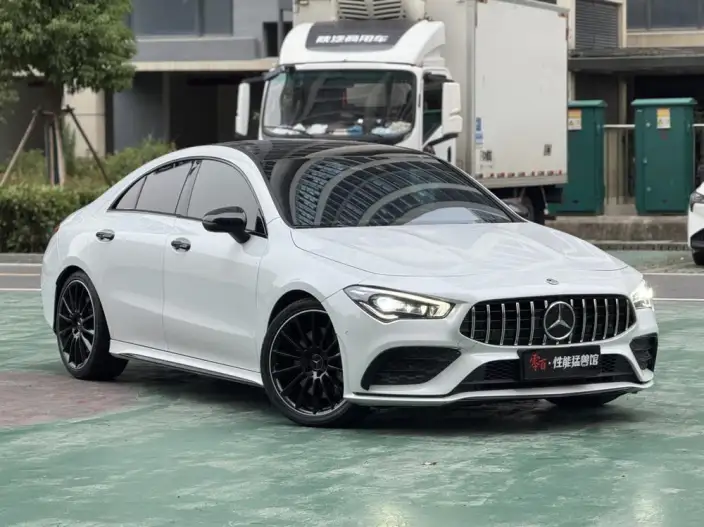 Mercedes-Benz CLA AMG 2020 Model AMG CLA 35 4MATIC – фото 7