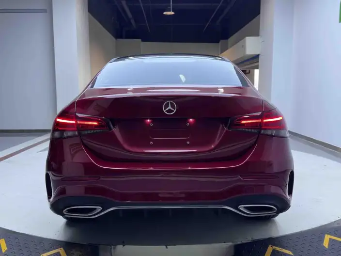 Mercedes-Benz A-class 2022 Model A 180 L Sports sedan – фото 6