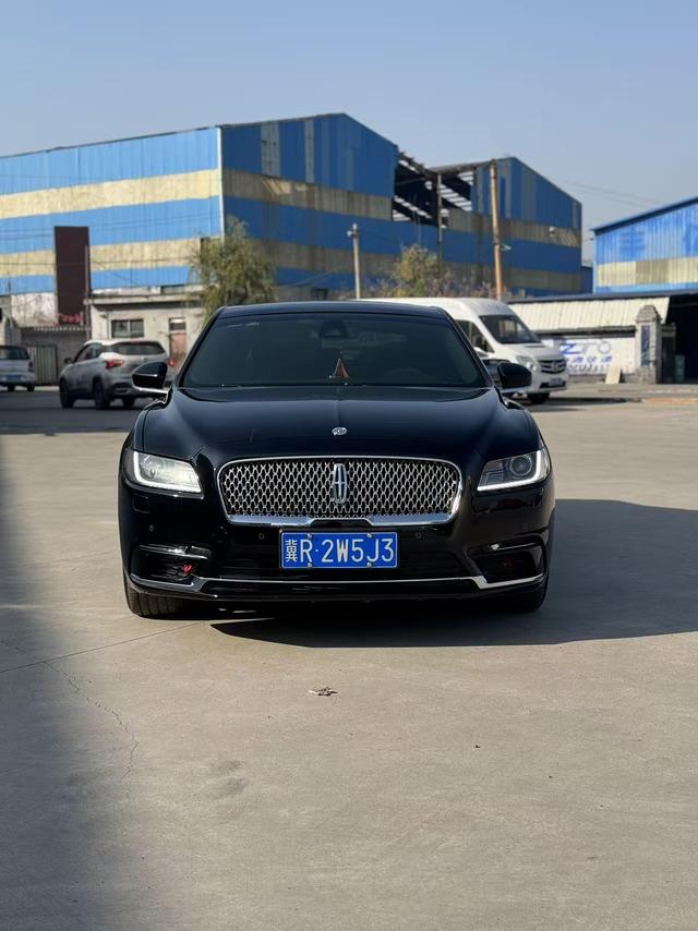 Lincoln Continental Модель 2019 года 2.0T 2WD Exclusive Edition Country VI – фото 1