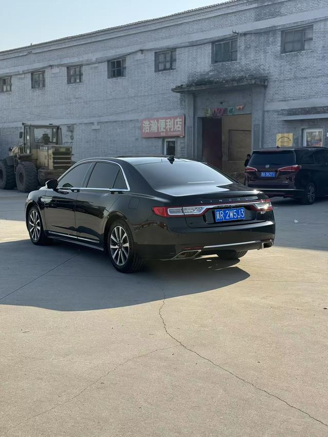 Lincoln Continental Модель 2019 года 2.0T 2WD Exclusive Edition Country VI – фото 9