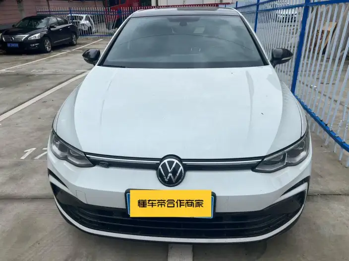 Volkswagen Golf 2023 Model Facelift 280TSI DSG R-Line – фото 2
