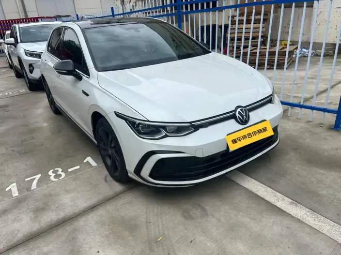 Volkswagen Golf 2023 Model Facelift 280TSI DSG R-Line – фото 3