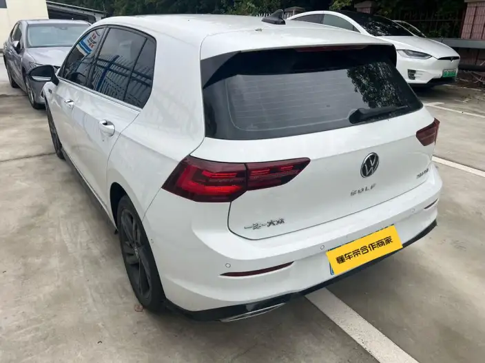 Volkswagen Golf 2023 Model Facelift 280TSI DSG R-Line – фото 4