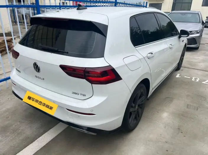 Volkswagen Golf 2023 Model Facelift 280TSI DSG R-Line – фото 6